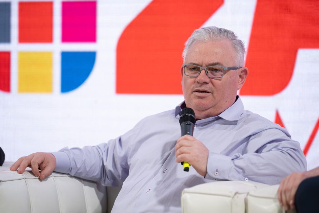 Ciprian-Mihali-Gandirea-libera-deschide-inimi-si-minti-pozitivesti