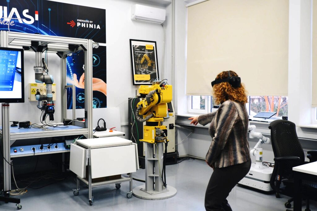 Programul SustainX, lansat de DIZ în parteneriat cu Universitatea Tehnică din Iași își propune să crească gradul de automatizare, digitalizare și, per total, competivitatea IMM-urilor din regiunea Nord-Est