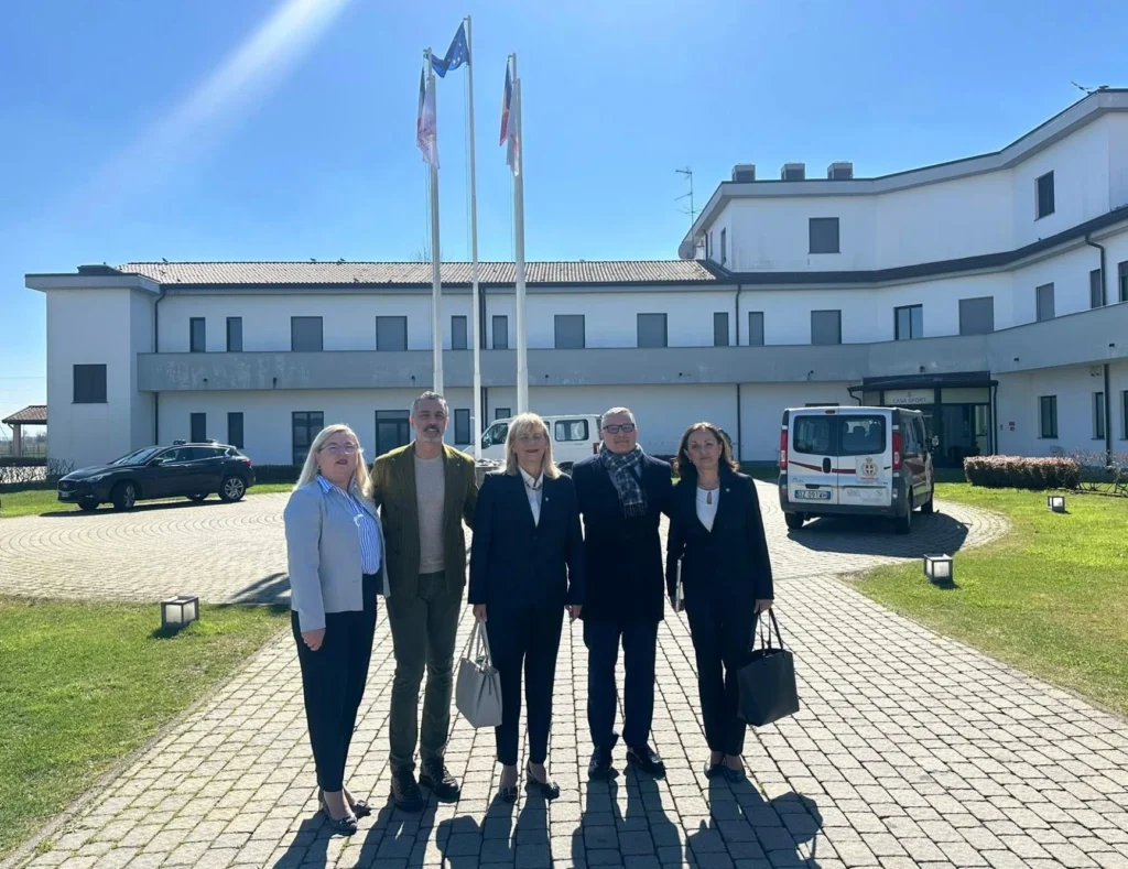 UMF Cluj deschide prima filială a unei universități românești în afara țării, în Italia