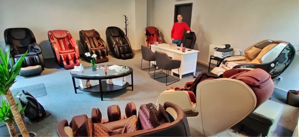 Komoder oferă o gamă largă de fotolii de masaj terapeutic sau de relaxare