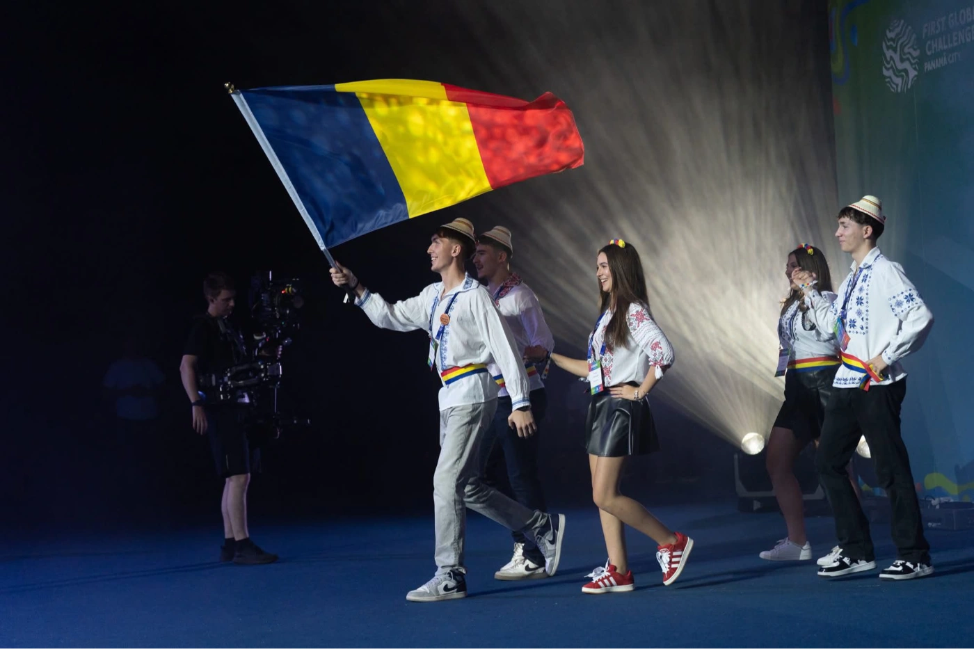 Elevii Colegiului Mihai Viteazu din Turda sunt campioni mondiali la robotica, au căștigat marele premiu în Panama