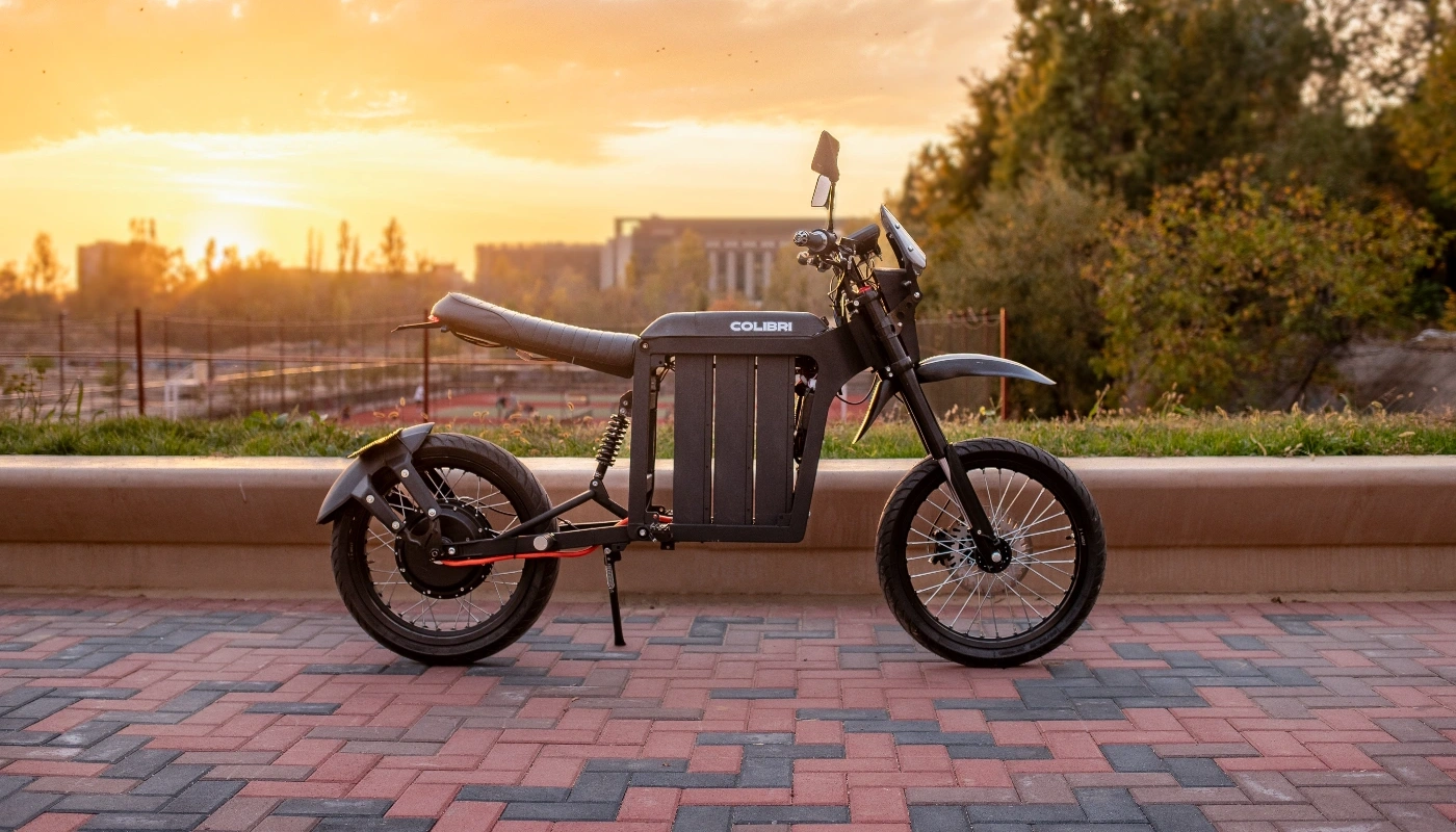 motocicleta-electrica-pliabila-ride-colibri-petre-georgescu