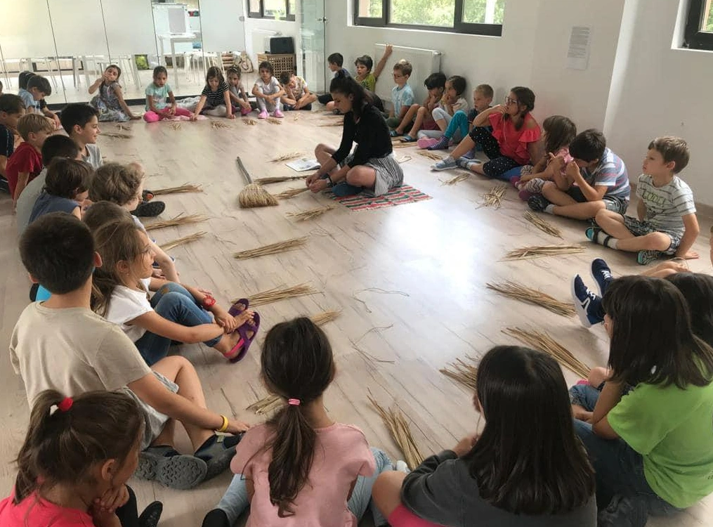 Circle time, activitate creativă la care copiii au participat în cadrul SAGA Kid